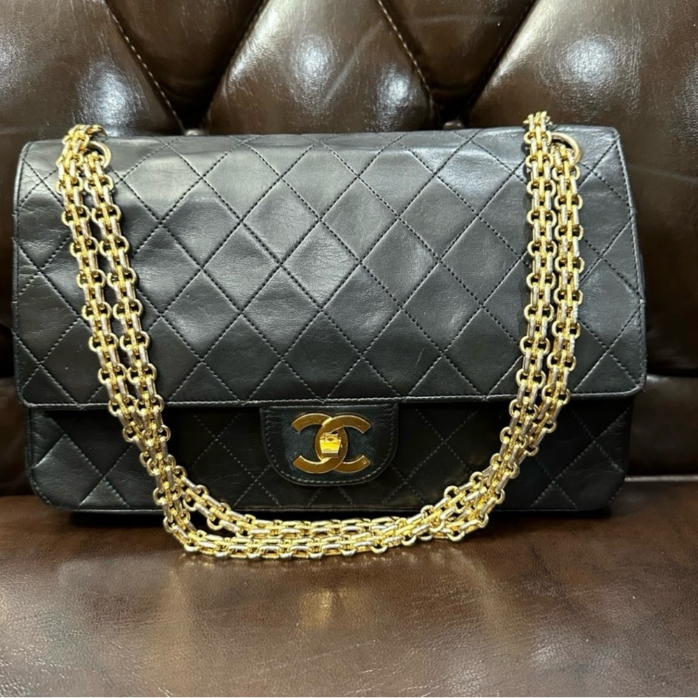 Chanel 85-88 Matelesse Shoulder Bag
Series 0
24K Hardware
Double Flap